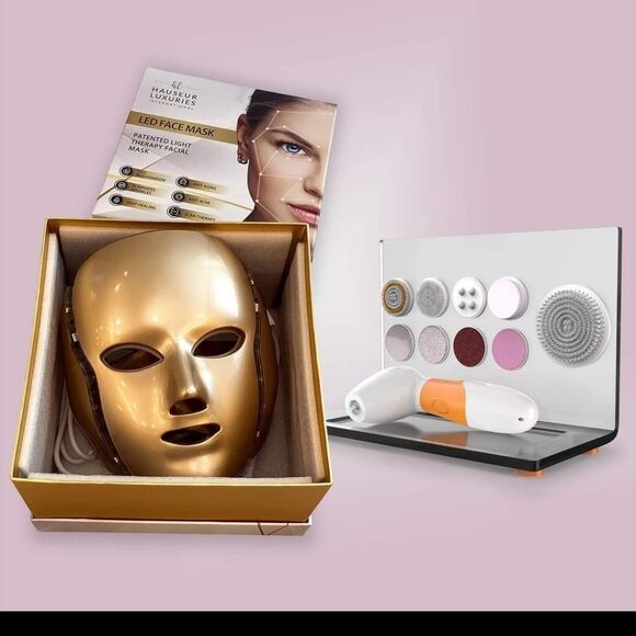 Other - ME2 BEAUTY LED FACE & NECK TREATMENT MASK